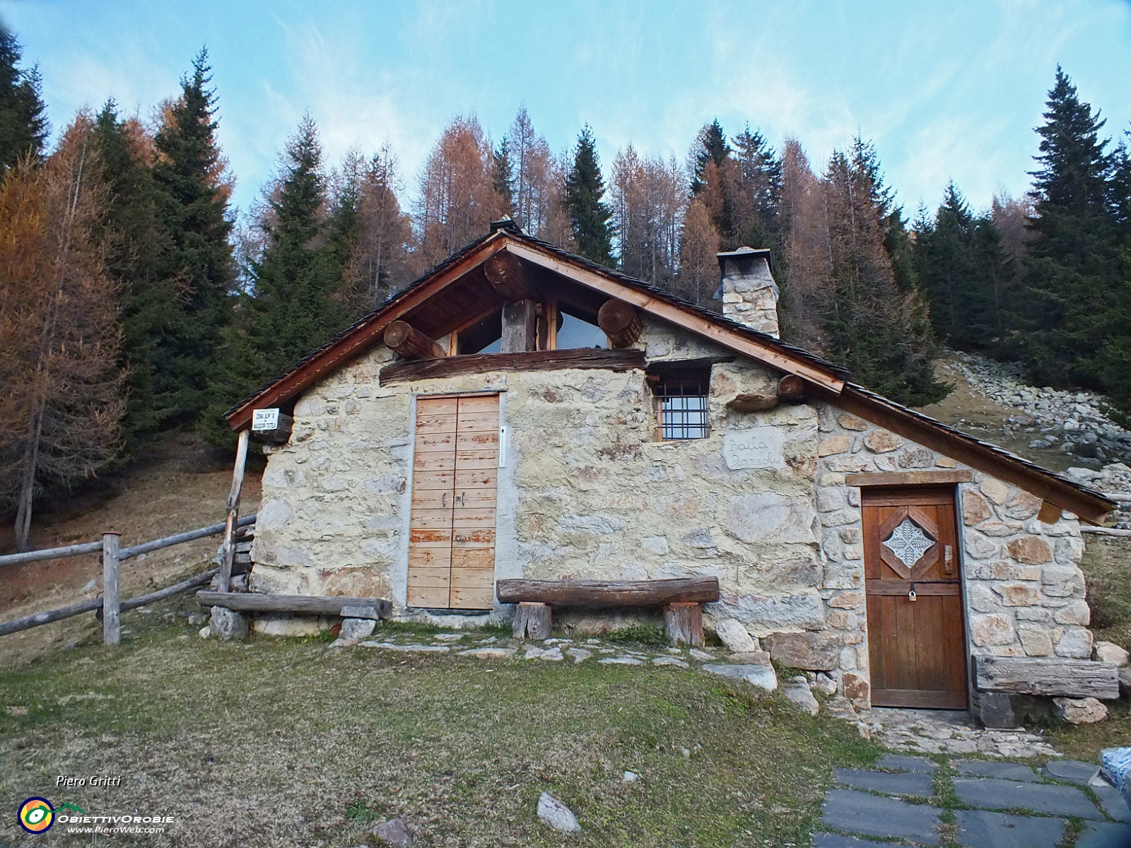 85 Baita Piazzoli (1680 m.).JPG